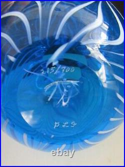 1976 Fenton Blue Art Glass Vase White Pulled Feather Decoration Signed LIMITED