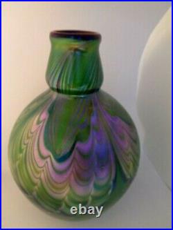 1976 Signed Orient & Flume Pulled Feather Iridescent Green Gourd VASE 7