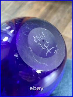 1997 Beautiful Blue Hand Blown Glass Vase Signed