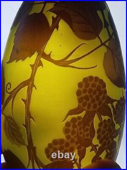 Beautiful Loetz Cameo Glass Vase Signed Veles in Citron YellowithGreen