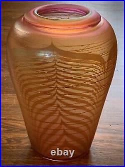 Classic Correia Art Glass Vase Pink Iridescent Pulled Feather Motif Signed, 1981