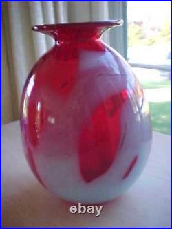 Daniel Edler red with white art glass vase 1974
