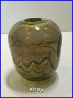 Fillingane Art Glass Vase, Signed, 4 Tall, 3 1/2 Widest, Weight is 1 Lbs 3 Oz