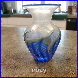 Gorgeous Signed 2004 LUNDBERG STUDIOS Art Glass Feathered Small Vase 4.5