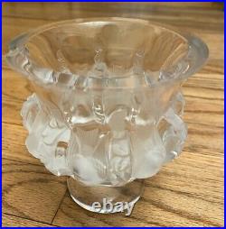 Lalique Crystal Dampiere Vase with Frosted Birds and Intertwining Vines