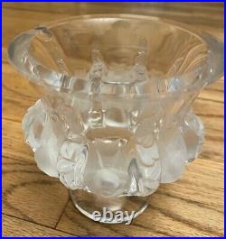 Lalique Crystal Dampiere Vase with Frosted Birds and Intertwining Vines