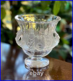 Lalique Dampierre Sparrows Vase in Mint Condition Signed Authentic Retail $895