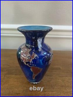 Lundberg Studios Art Glass Earth World Globe 6.75 Vase 2002