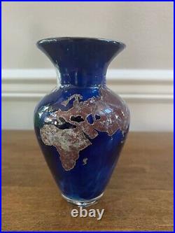 Lundberg Studios Art Glass Earth World Globe 6.75 Vase 2002