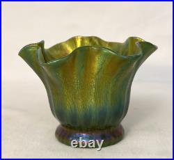 Lundberg Studios Art Glass Green Iridescent 4.5 Fluted Vase. Signed & Mint