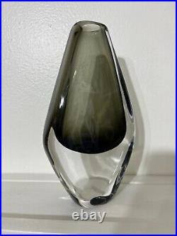 Nils Landberg Orrefors 3595-1 Glass Smoke Glass Vase Signed 7 Tall FREE SHIP