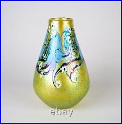 Orient & Flume Blue & Yellow Floral Iridescent Art Glass Vase Signed c. 1981