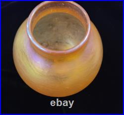 RARE GOLD ORIENT & FLUME Studio Art Glass Vase IRIDESCENT Signed number HOWELL