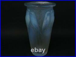 Rene Lalique Opalescent Glass'Ceylan' Vase