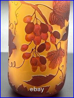 Romanian Cameo Glass Vase Signed Petrache, 9