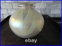 Signed 1971 George Thiewes Studio Art Glass Pulled Feather Iridescent Vase