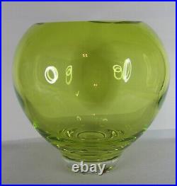 Signed Buxton & Kevin Kutch Pear Green Large King Tut Glass Vase 9x9