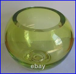 Signed Buxton & Kevin Kutch Pear Green Large King Tut Glass Vase 9x9