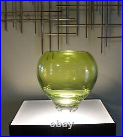 Signed Buxton & Kevin Kutch Pear Green Large King Tut Glass Vase 9x9