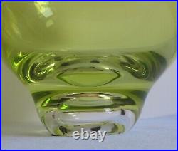 Signed Buxton & Kevin Kutch Pear Green Large King Tut Glass Vase 9x9