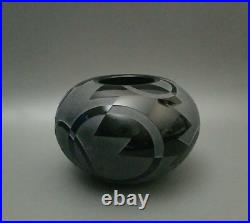 Steven Correia 1985 Art Deco Black Glass Vase Vessel L. E. Signed Numbered
