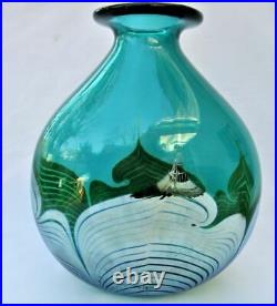 Steven Correia Green Art Glass Iridescent Pulled Feather Flask Shaped Vase 1988