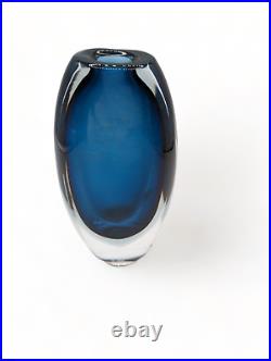 VTG Signed VICKE LINDSTRAND KOSTA BODA Vase Blue Sommerso Glass, 1950's, 7 MCM