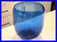 Vintage-Iittala-Suomi-Finish-Commemorative-Blue-Glass-Vase-Signed-Oiva-Toikka-01-ka