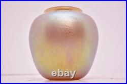 Vintage Iridescent Gold Aurene Signed Donald Carlson Studio Art Glass Vase 5.25