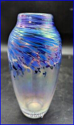 Vintage Signed 1989 Nuance New Orleans Studio Art Glass Iridescent Vase 6.75