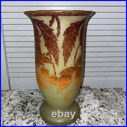 Vintage Signed Degue French Cameo Art Glass Vase. Art Deco Design 1925